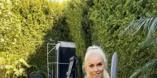 Lindsey Vonn looks exhausted as she leaves the gym in a sweaty tee