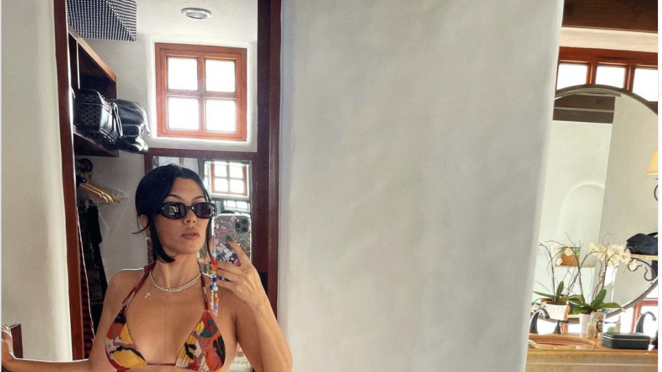 Kourtney Kardashian Wears Black Bikini in Instagram Selfies