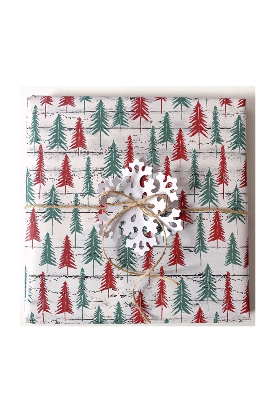 Christmas Gift Bags, Snowflake Design, Coordinating Tissue Paper