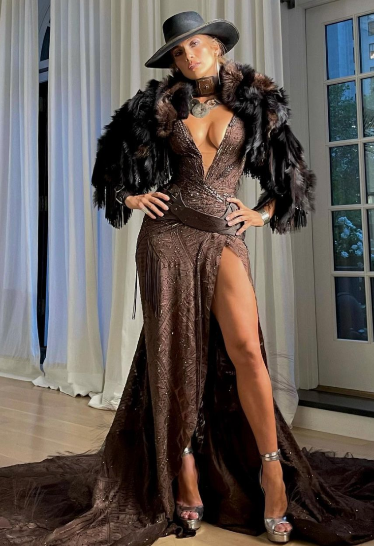 preview for Jennifer Lopez is a Fashion Icon