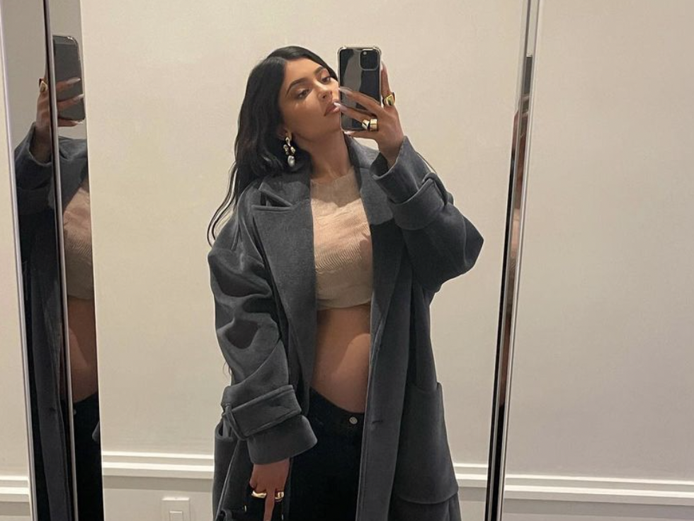 980px x 736px - Kylie Jenner Having a Boy Instagram Fan Theory