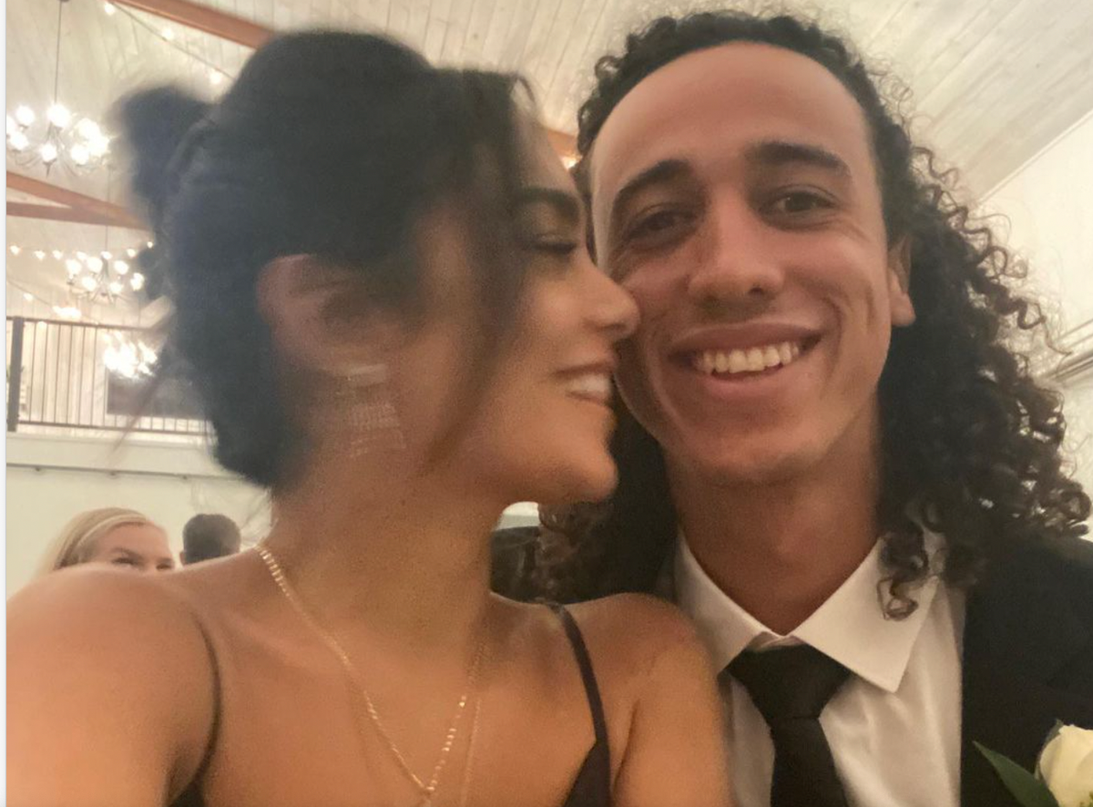 Vanessa Hudgens, Cole Tucker Cutest Pictures: Sweet Photos