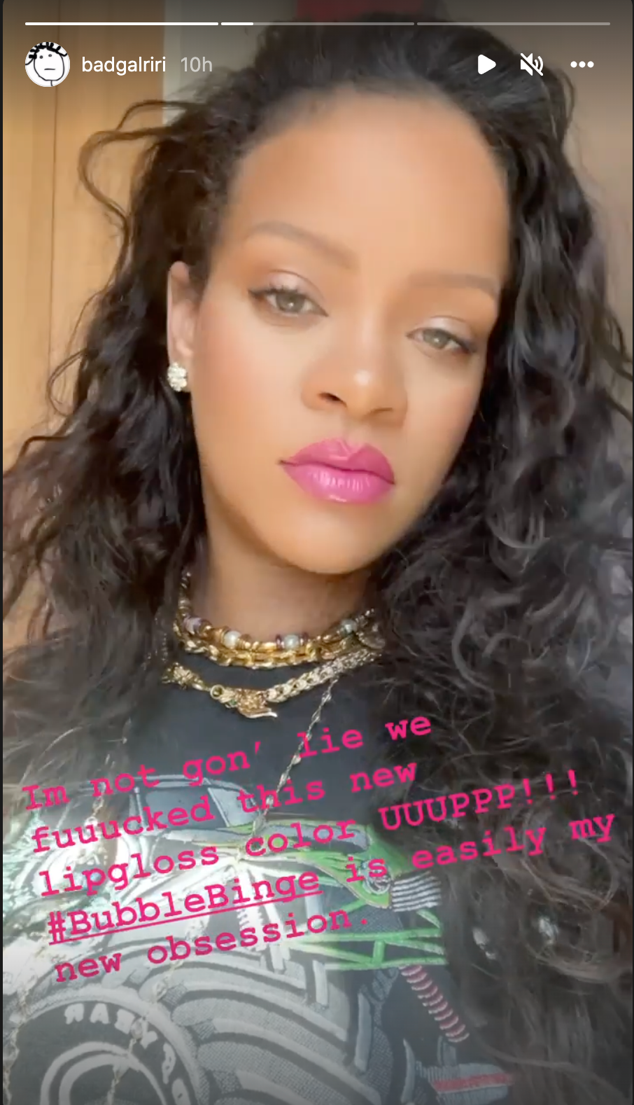 Rihanna Announces Her Pregnancy By Saying She S Preggo Af In Instagram Story