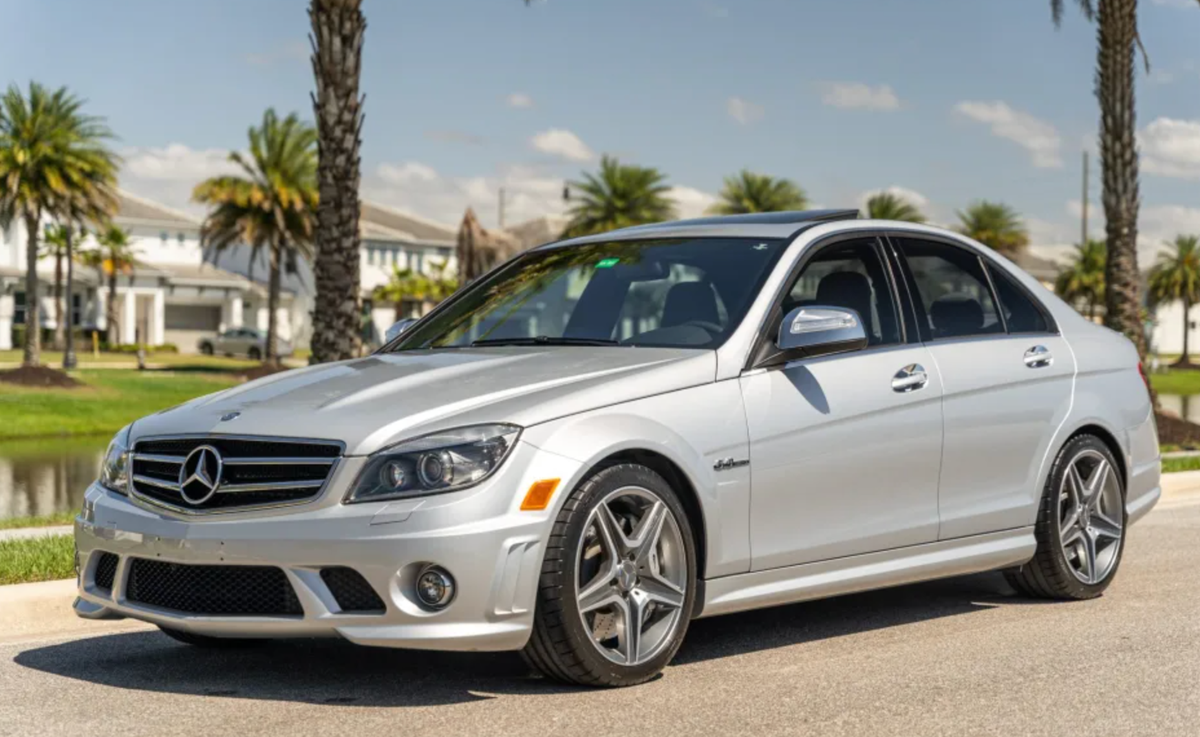 Mercedes-Benz C63 AMG (W204, 2008-2014): review, specs and buying