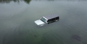 ford bronco sumergido