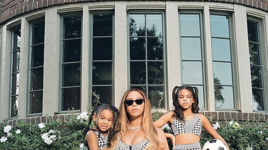 Jay-Z and Blue Ivy Carter Are a Cool Father-Daughter Duo at the
