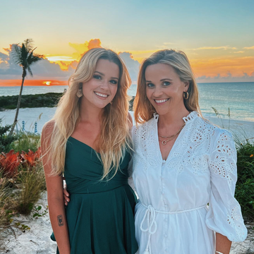 reese witherspoon and daughter on tropical getaway