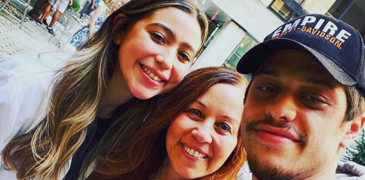 preview for Did Kanye West FORCE Pete Davidson To Quit IG?!