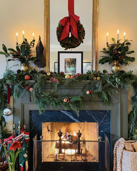 33 Christmas Mantel Decor Ideas | Christmas Fireplace Decor