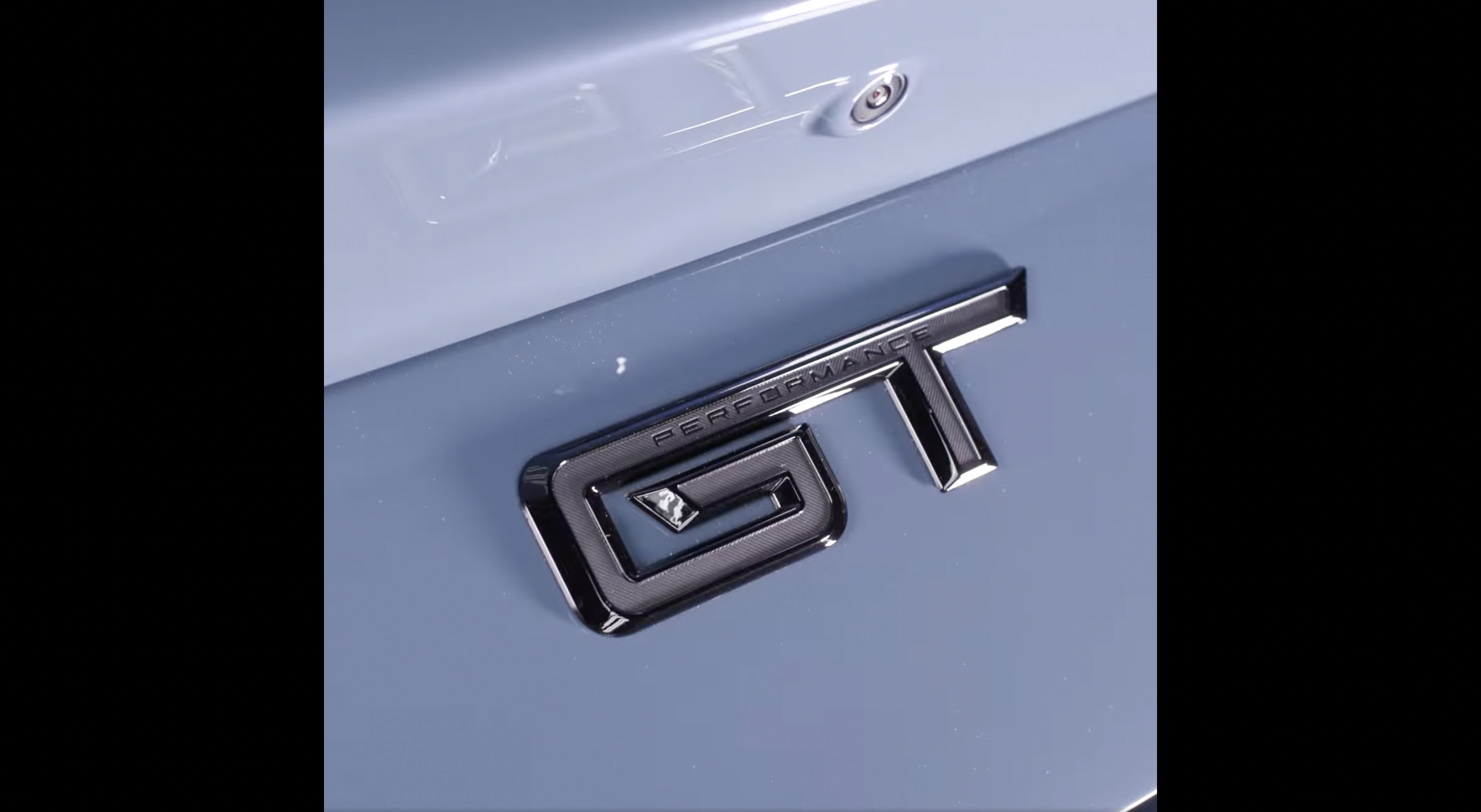 Sakuun GT Car Badge 3D Logo Metal Emblem Automotive Sticker Decal Flexes to  Cars, Motorcycles, Laptops, Windows, Any Smooth Surface 6 cm X 3.8 cm Red &  Black : Amazon.in: Car & Motorbike