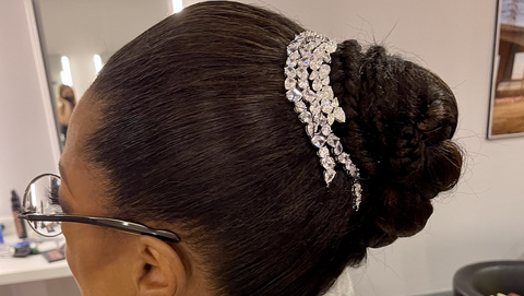 preview for Oprah Shows Off Her Diamond Braid For The 2022 Emmys