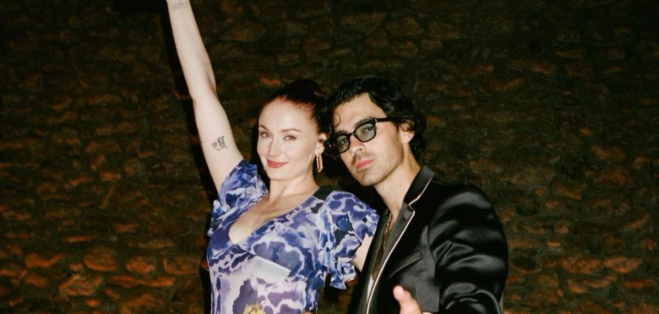 Joe Jonas & Sophie Turner Look So Glam During Their Parents' Night