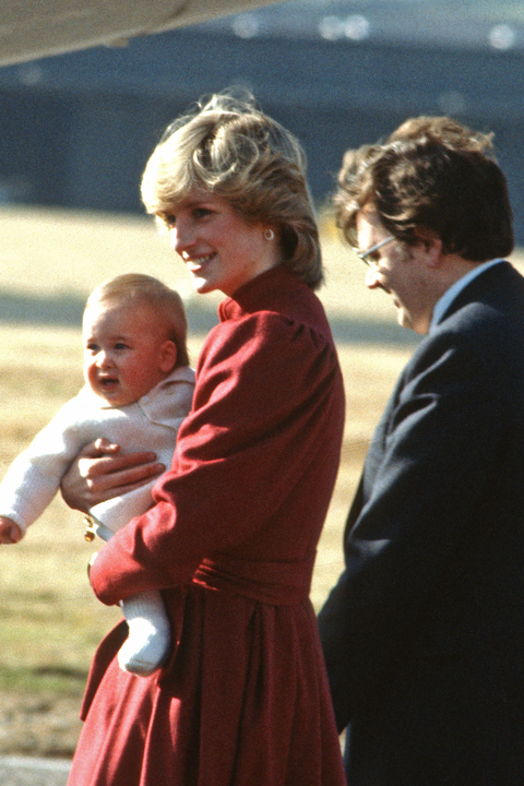 princess diana carrying prince william at aberdeen airport in scotland in march 1983