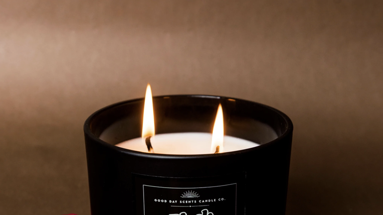 MAGIC CANDLE COMPANY vs PARK SCENTS - Which Candle Smells More