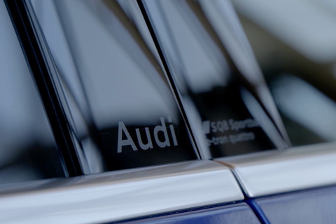 audi model identification on the b pillar