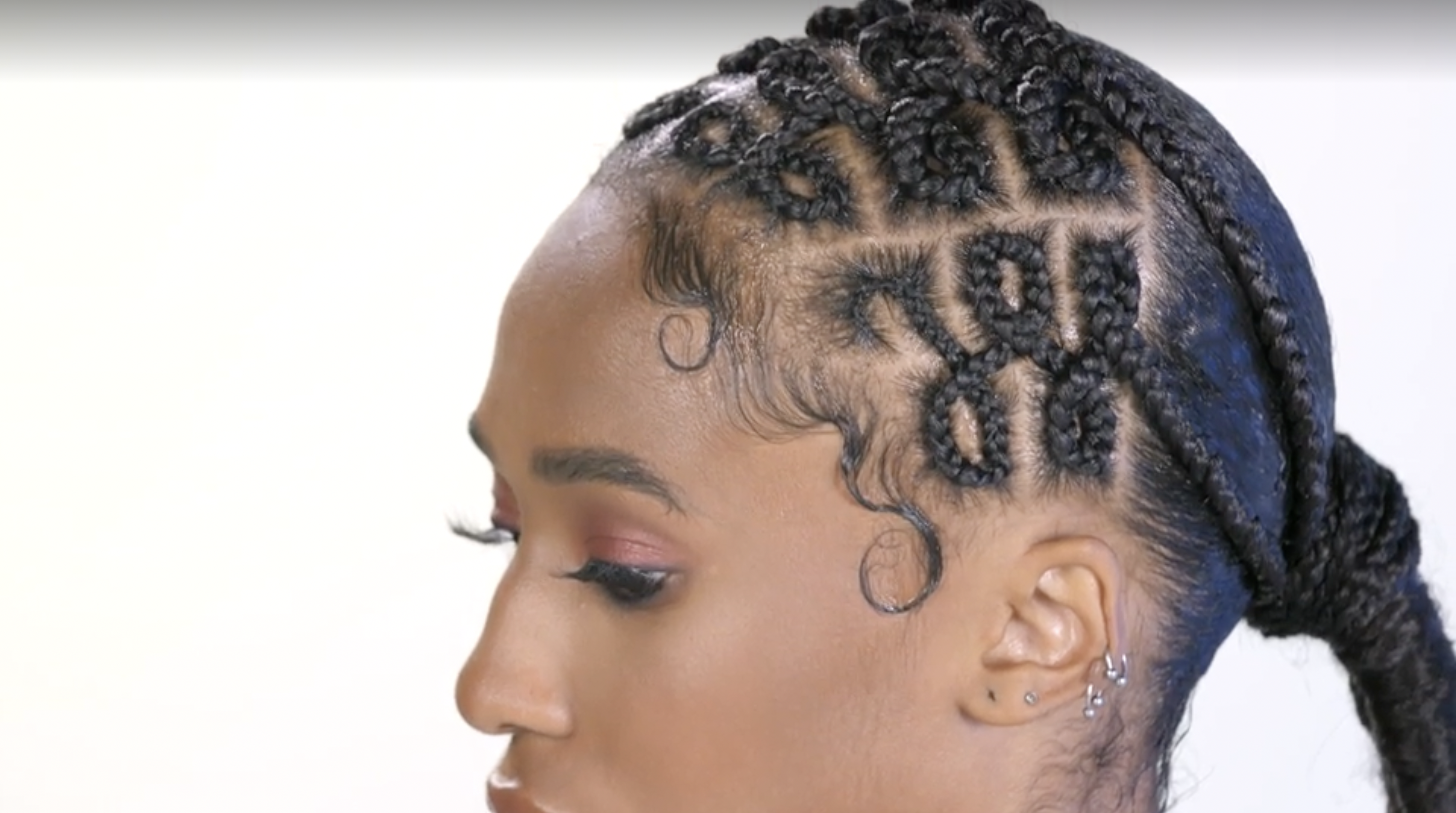 How to Create This Braided Banded Ponytail - Cosmo's The Braid Up