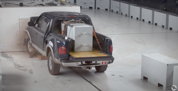 iihs crash testing