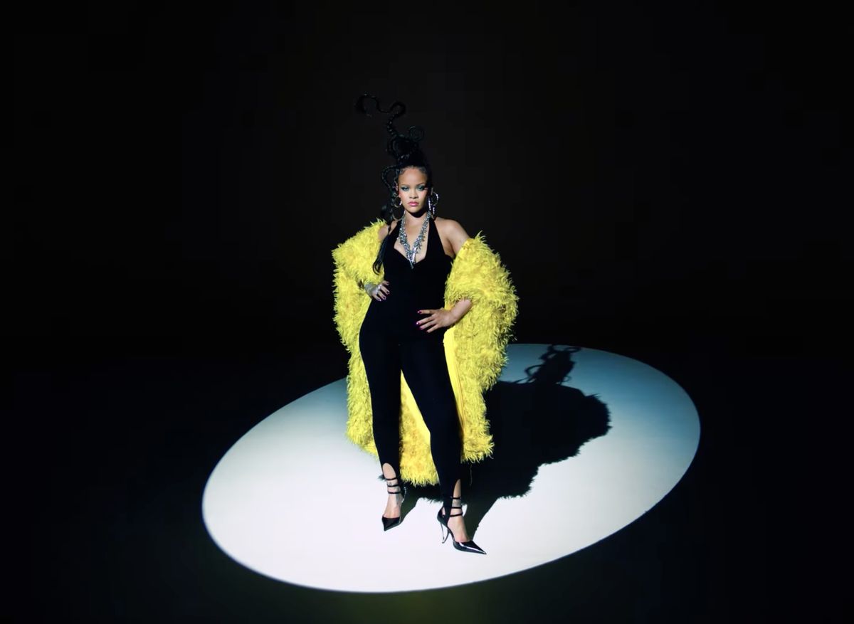 Watch Rihanna's Fashion-Filled Super Bowl Halftime Show Trailer