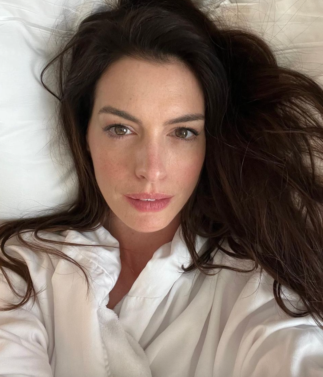 Anne Hathaway Posts a Selfie Looking Fully Ageless