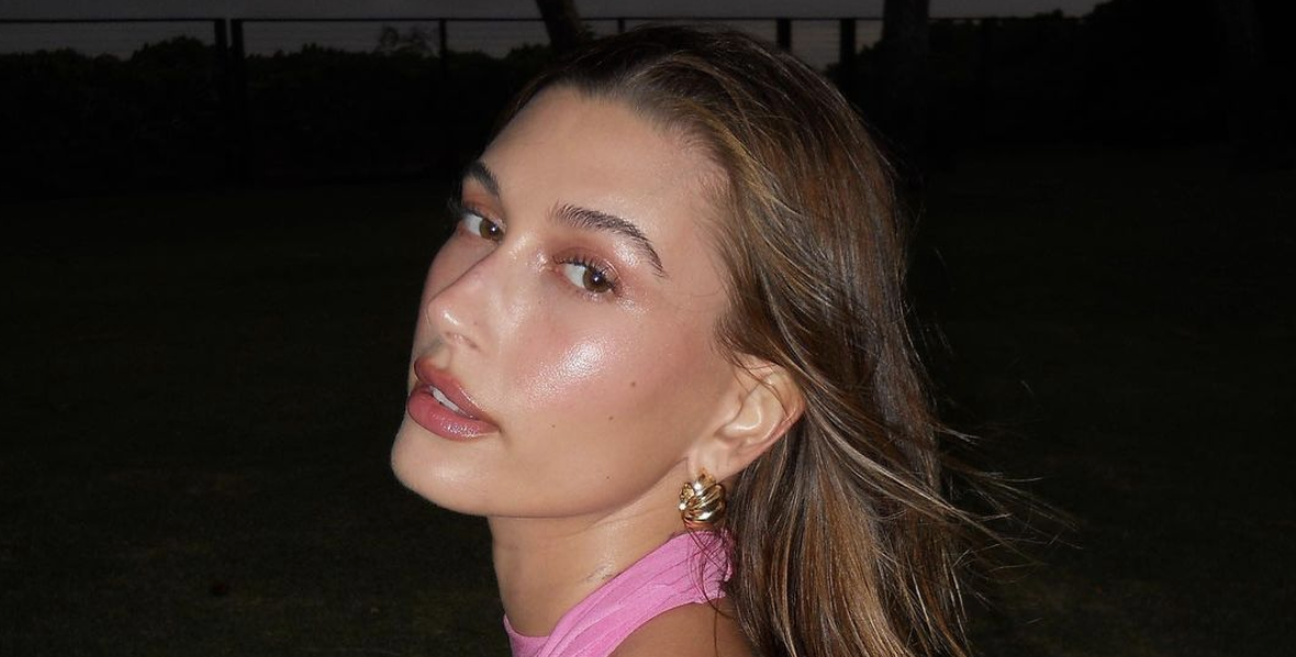 Hailey Bieber Wears Micro Mini Dress to Oscars After-Party