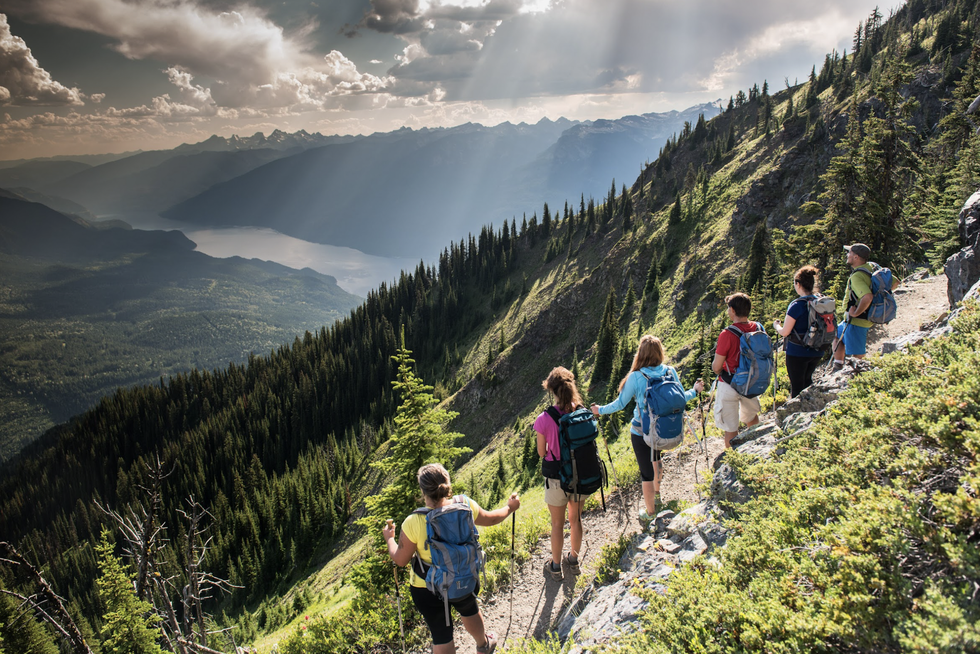 best women's wellness retreats mountain trek