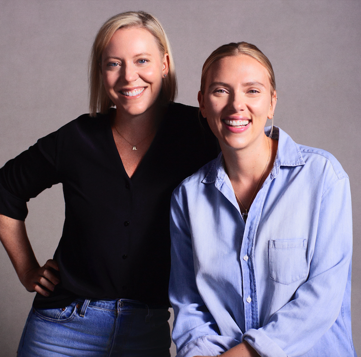 kate foster co founder and ceo and scarlett johansson founder and chair of ﻿the outset
