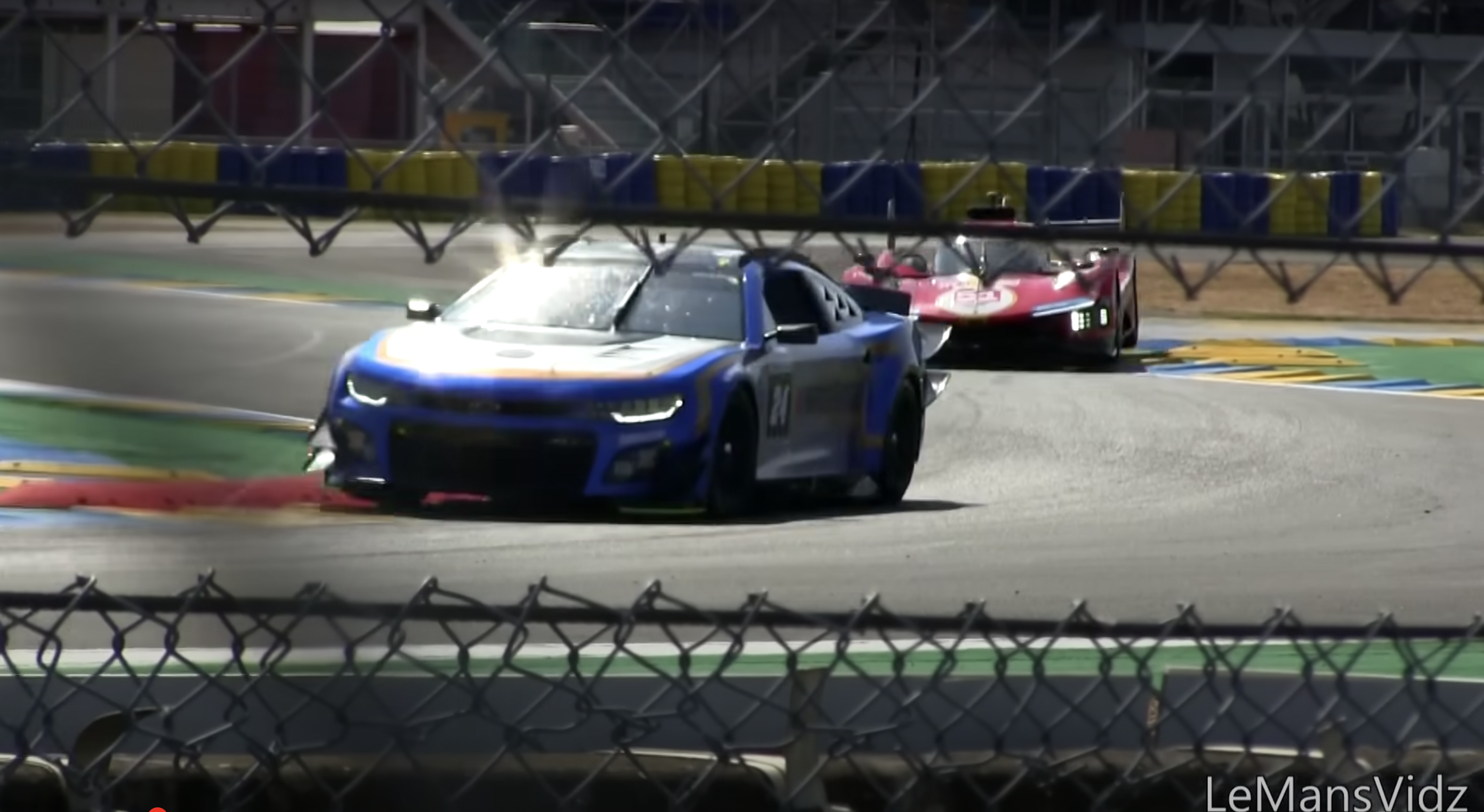 Fans welcome Garage 56 in Le Mans scrutineering