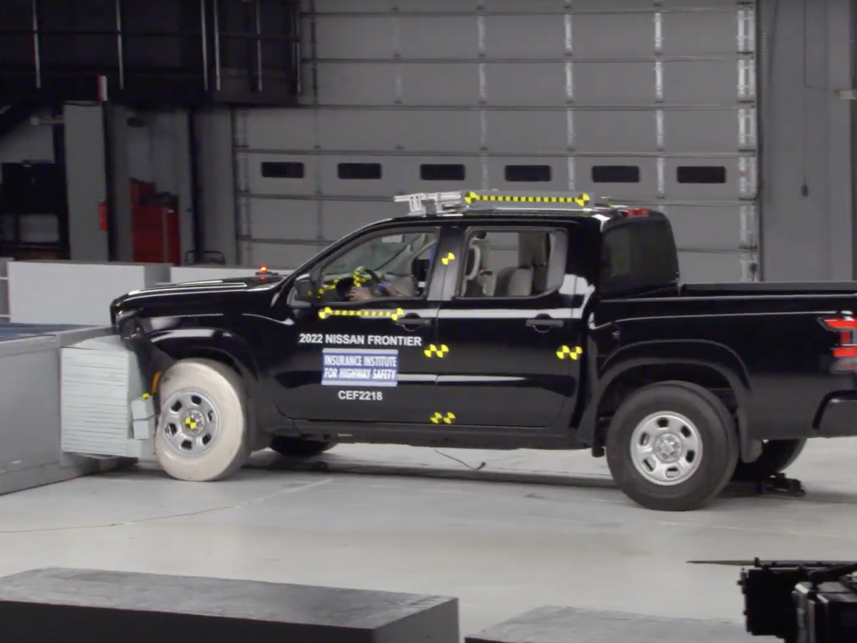 No Small Truck Earns Top Marks in IIHS's Rear-Seat Safety Testing