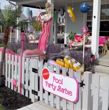 neighborhood decorated in full barbie style for halloween neighborhood decorated in full barbie style for halloween