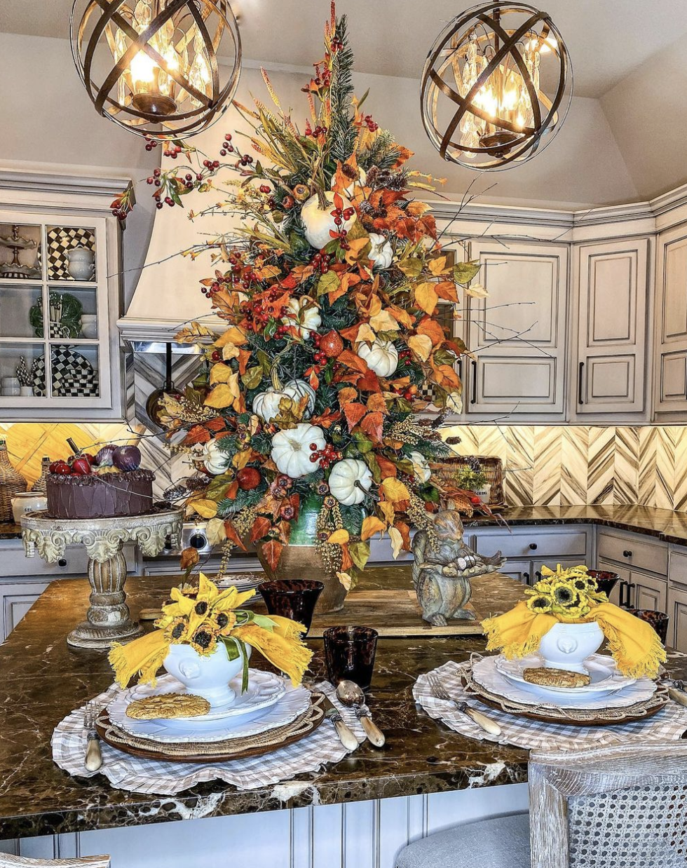 55 Thanksgiving Decoration Ideas for Around Your Home