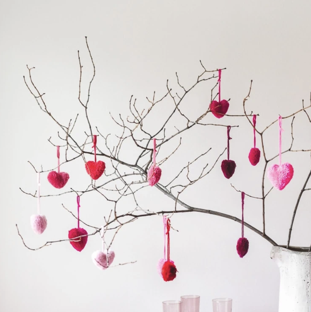 Shiny Glass Hearts Valentine's Day Ornaments - Set of 12, Holiday Mini Tree  Home Decorations