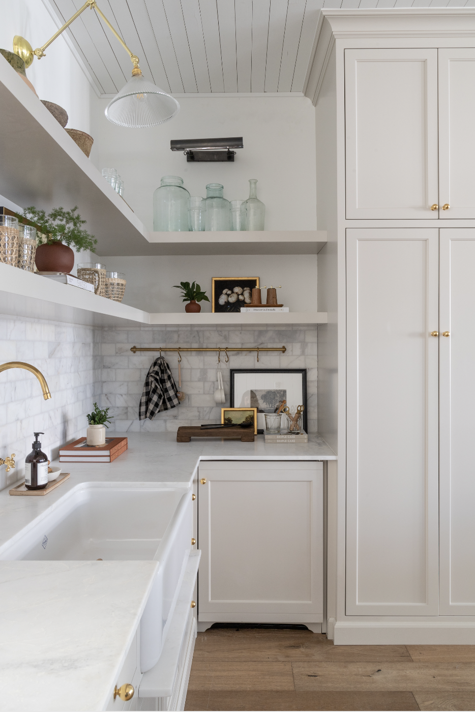 41 Best Small Kitchen Design Ideas - Small Kitchen Layout Photos