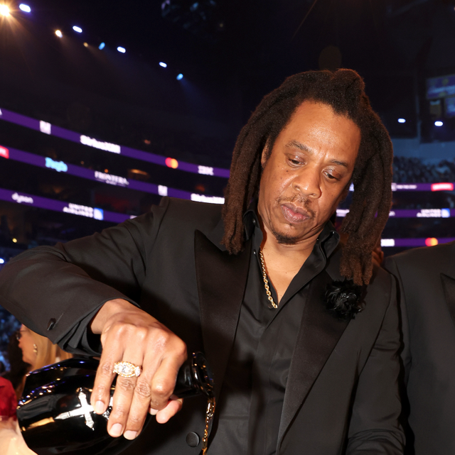 Jay-Z Uses His Grammy As A Cognac Glass Again