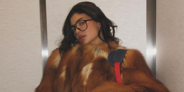 KYLIE VEGAN FUR COAT ゴージャスなJK screen-shot-2024-02-14-at-4-26