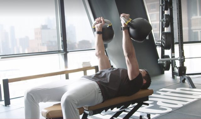 4 Fixes for Bench Press Shoulder Pain, According to Experts