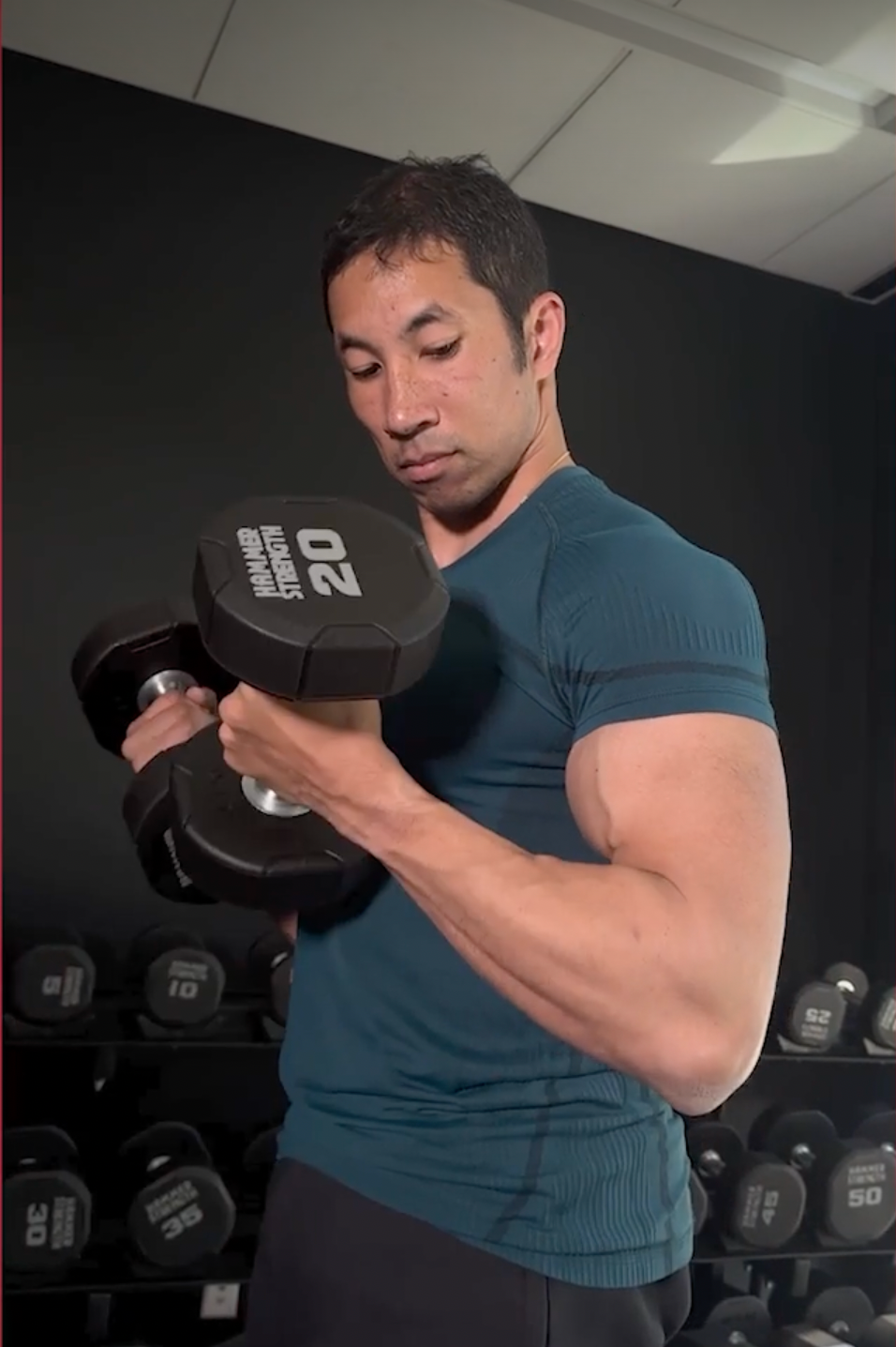 biceps curl mistake