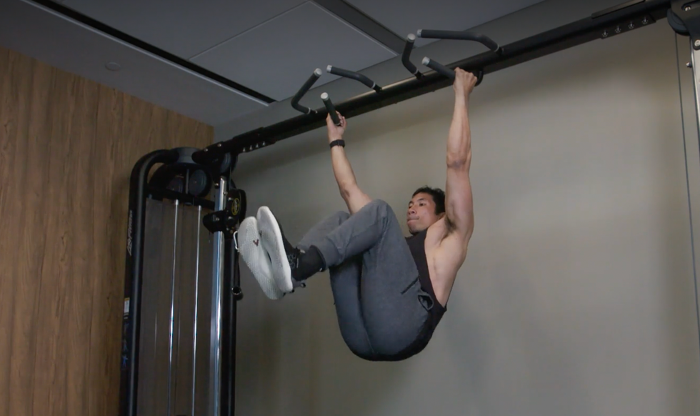 hanging leg raise