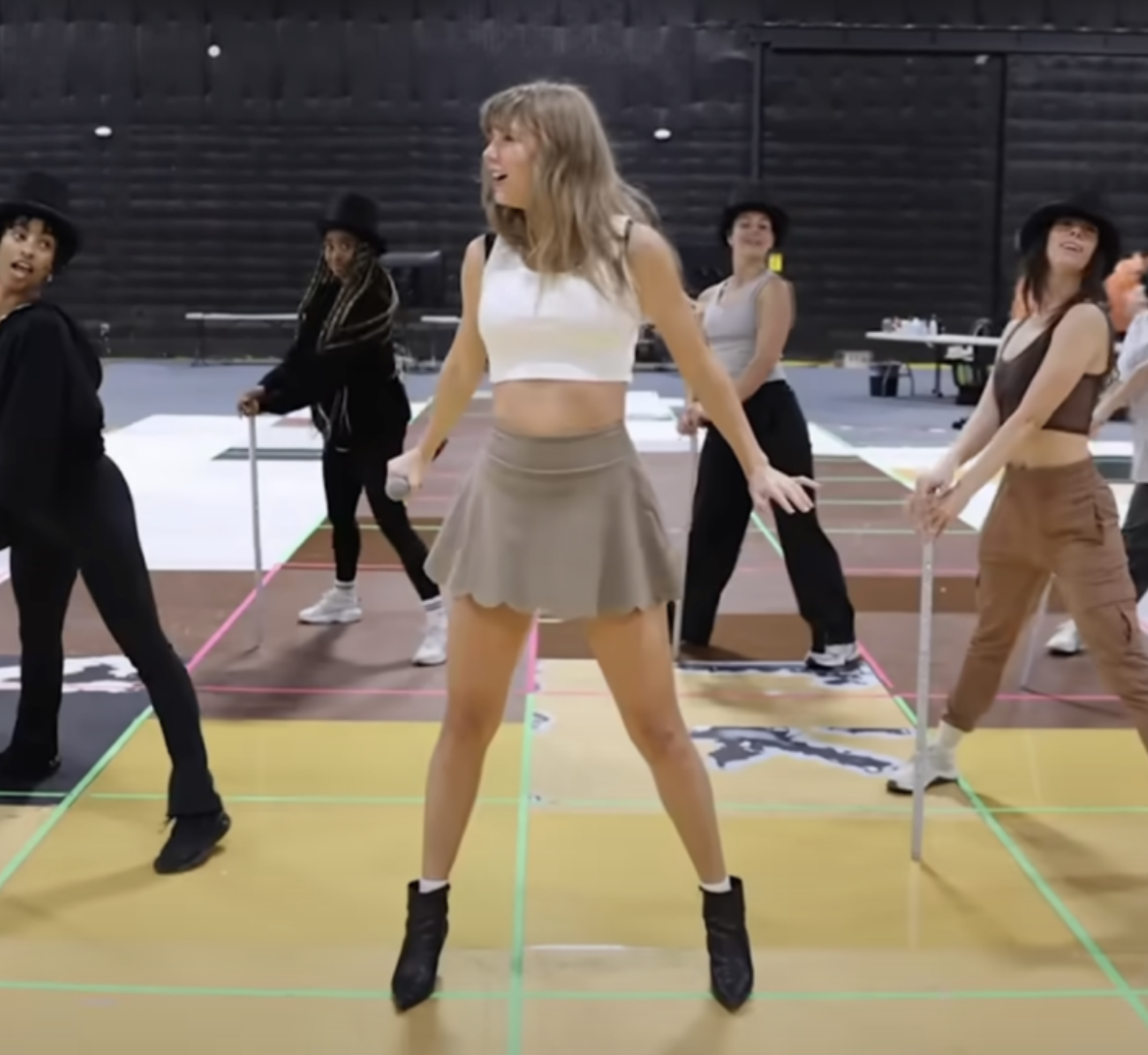 Where to Buy Taylor Swift's Viral Wiskii Denim Dress