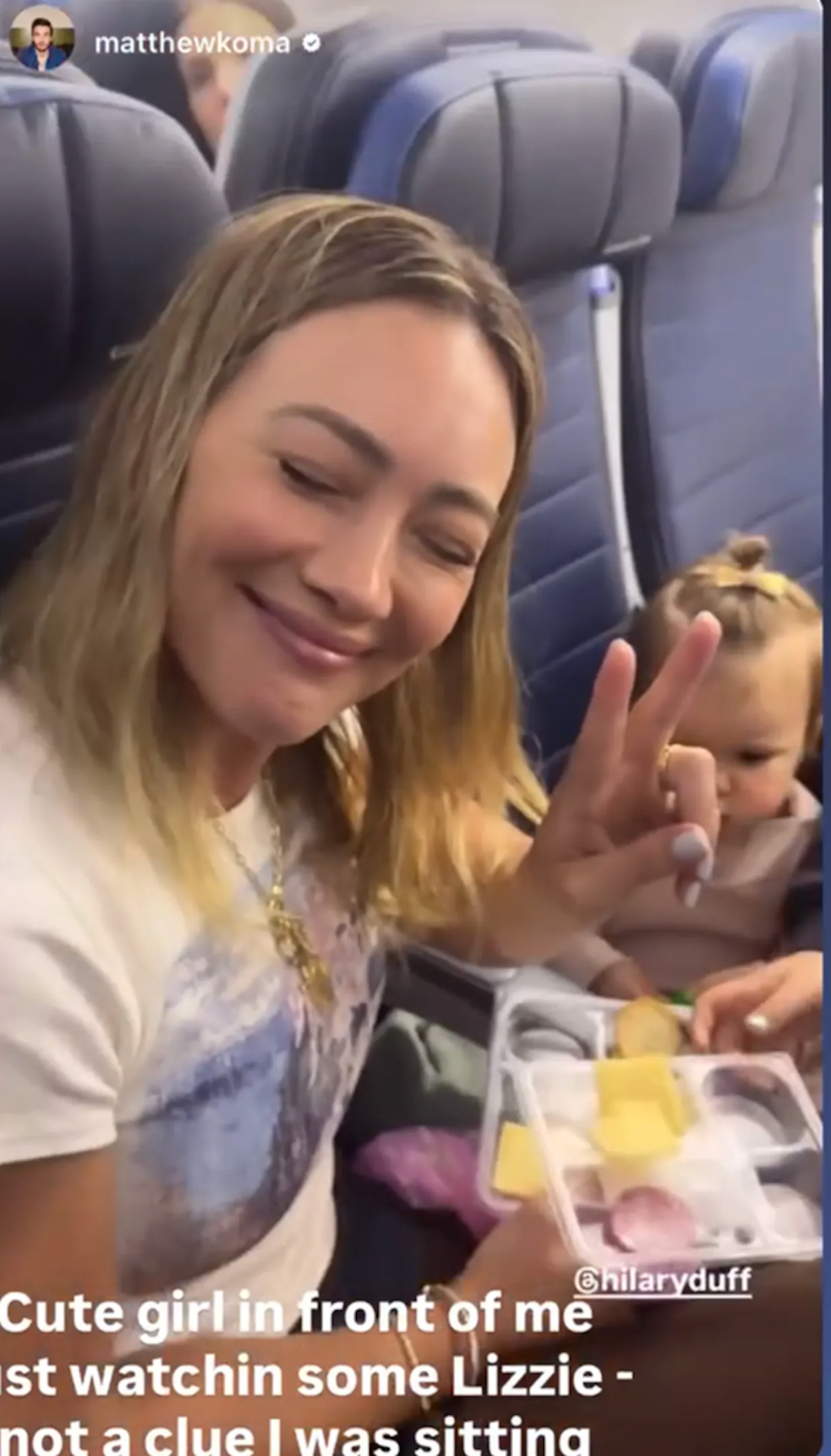 Hilary Duff Spotted a Little Girl Watching 'Lizzie McGuire' Right in Front of Her on the Plane