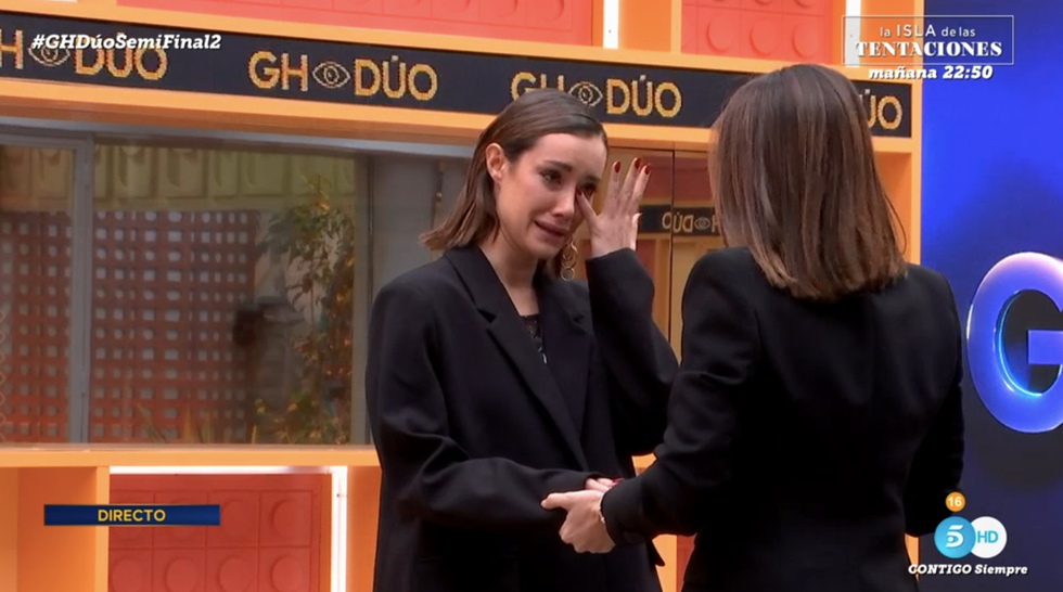 elena y adara