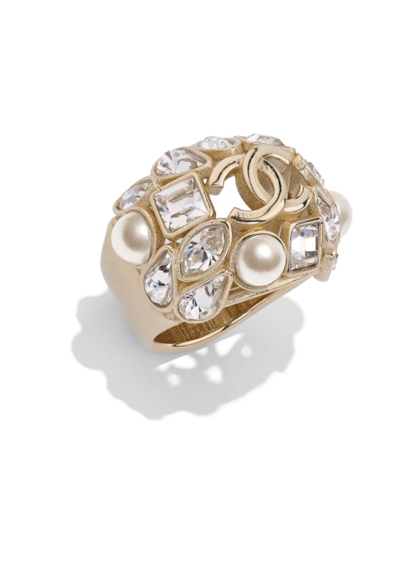Ring, Jewellery, Fashion accessory, Gemstone, Diamond, Metal, Pearl, Silver, Gold, Platinum, 