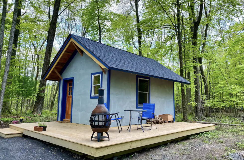 I would love to live in this tiny home and be able to move it