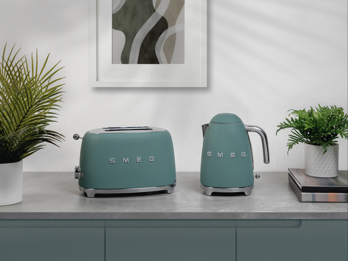 Smeg launch new mini kettle in pastel and classic colours