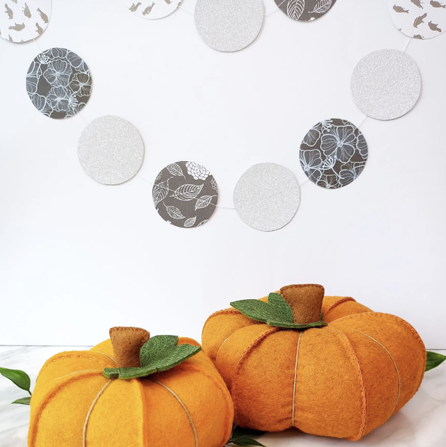 56 Easy Thanksgiving Crafts and DIY Ideas for Adults in 2023