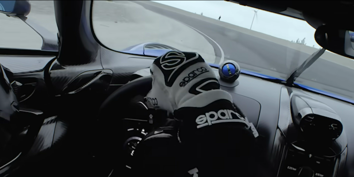 Mira cómo Koenigsegg Jesko establece un récord sueco