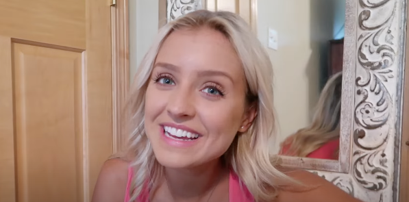 Who Is Daisy Kent? All About Joey's Contestant On 'The Bachelor' Season 28—Life, Job, Hearing Loss, More