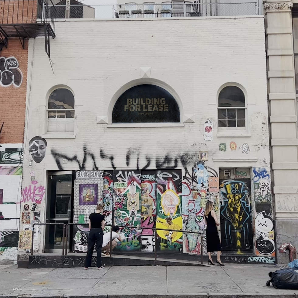 a building with graffiti on it