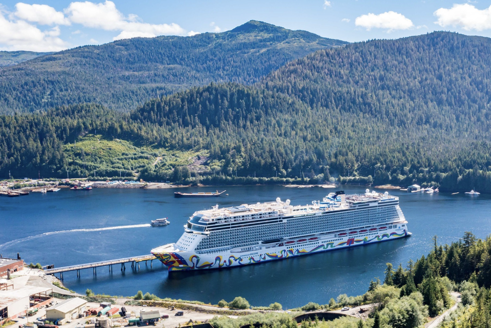 norwegian cruise line encore in alaska