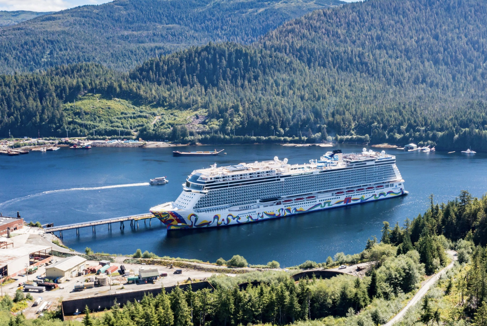norwegian cruise line encore in alaska