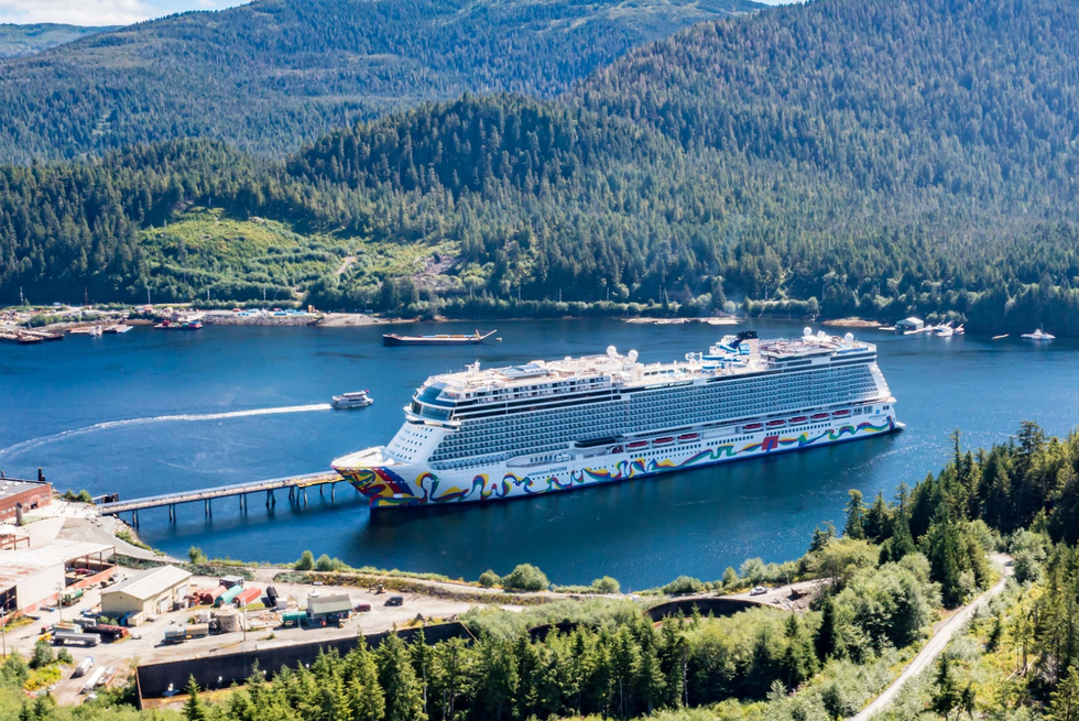 norwegian cruise line encore in alaska